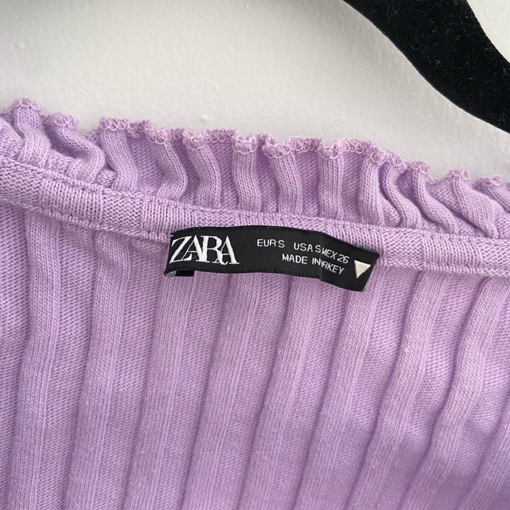 Zara Lilac Ruffled Crop Top with Button - Picture 2 of 3